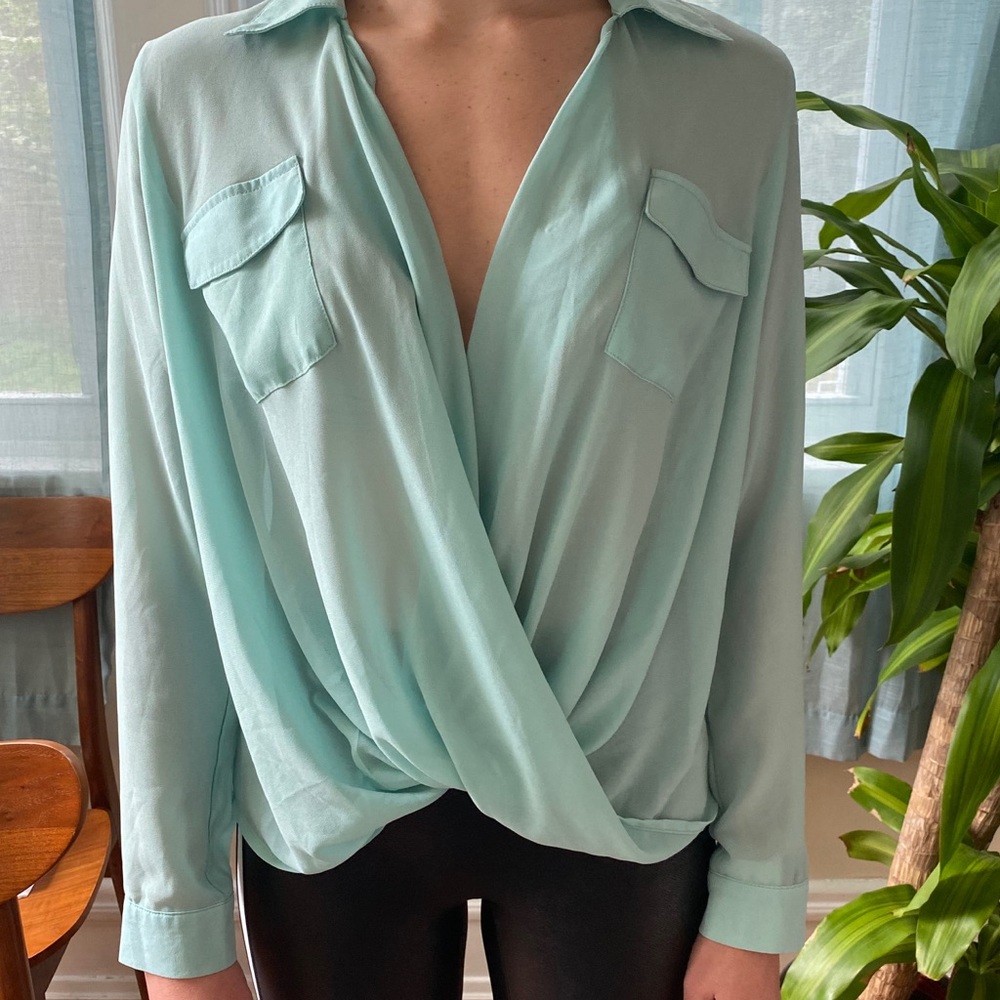 Tobi mint front twist blouse